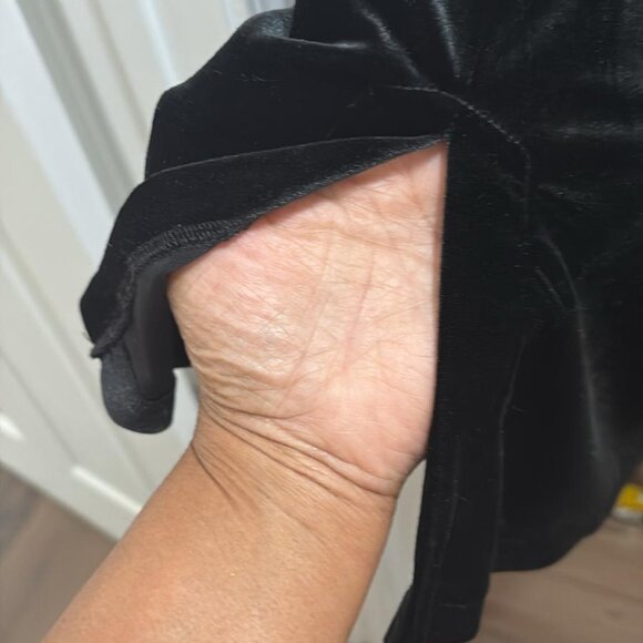 Black Velvet V-Neck Long-Sleeve Tunic Small - Picture 5 of 6